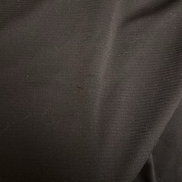 (2) men XL Patagonia shirts. - Picture 5 of 5